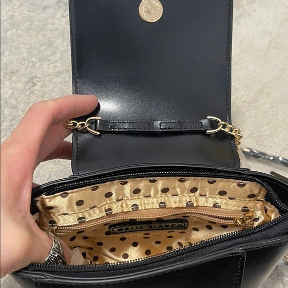 NWT Melie Bianco Adele Crossbody Bag With Golen Chainlink Strap In Black - Picture 9 of 11